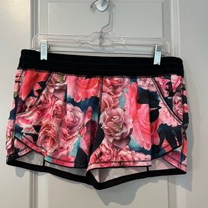 Lululemon shorts - Size 10